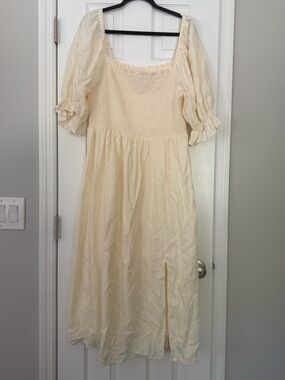 GAP Linen Smocked Maxi Dress – Cream/Ivory